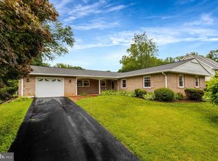 4315 Markwood Ln, Fairfax, VA 22033