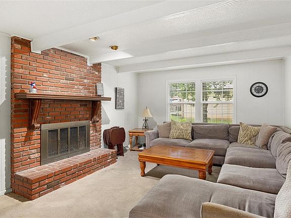 3rd image of 2504 N 83rd Ter