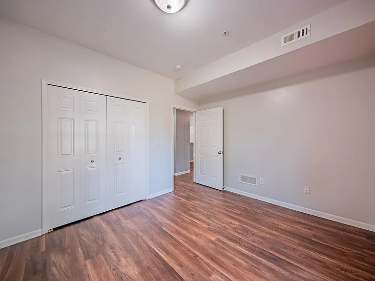 953 E Summerfield Glen Cir — Photo 12