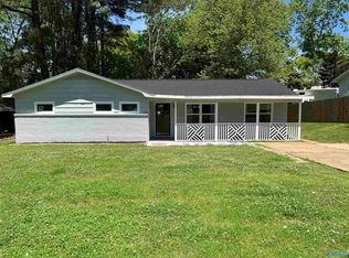 2010 11th St SE, Decatur, AL 35601