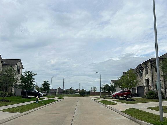 5th image of 8730 Flounder Rosa Ln