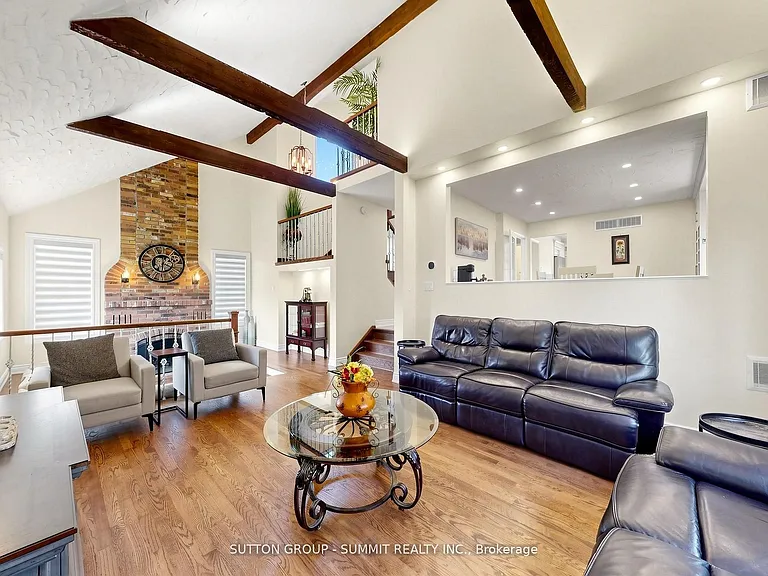 3485 Cawthra Rd — Photo 6