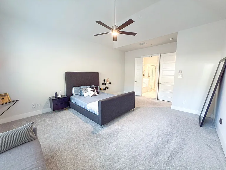 2839 Highpoint Ct — Photo 17
