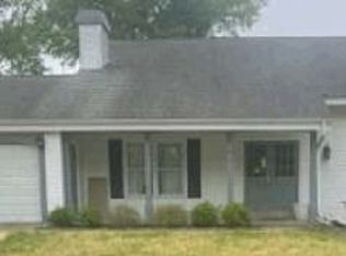 823 La Bonne Pkwy, Ballwin, MO 63021