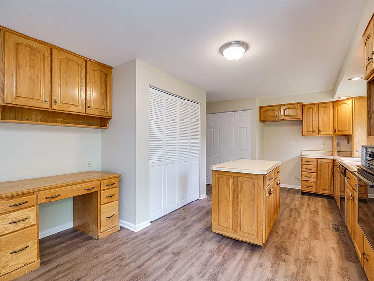 1210 Rona Parkway Dr — Photo 16