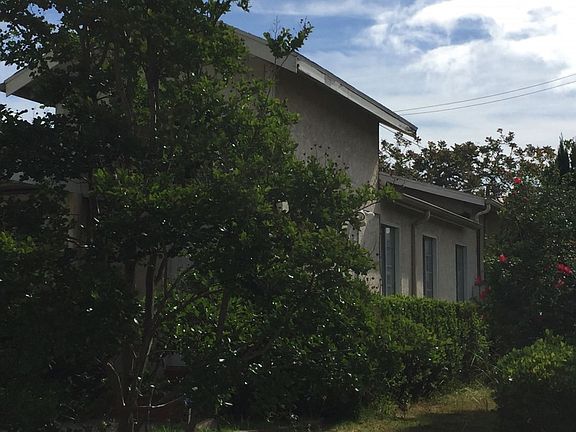 3rd image of 500 Santa Paula Ave