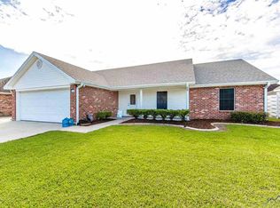 210 Windward Dr, Houma, LA 70360