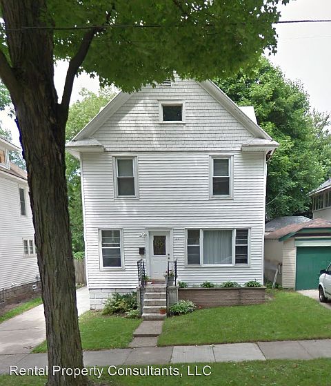 1st image of 11 Packard Ave SE