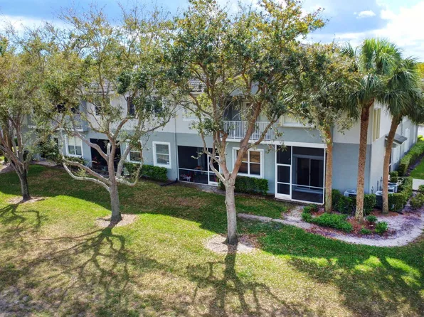 3070 Grandiflora Drive, Greenacres, FL 33467