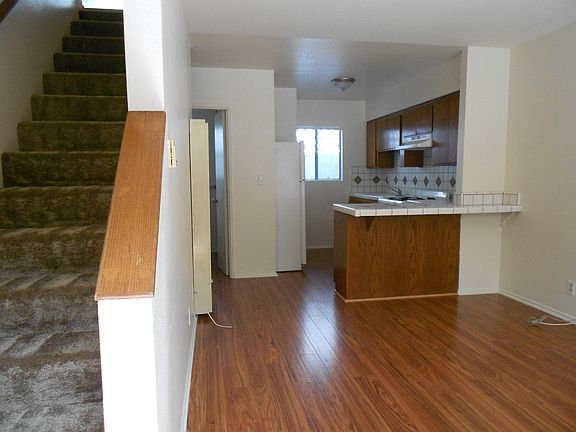 2nd image of 172 La Verne Ave APT 4
