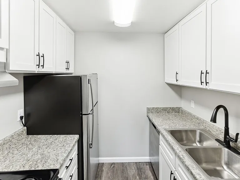 Country Meadows Apartments — Photo 67