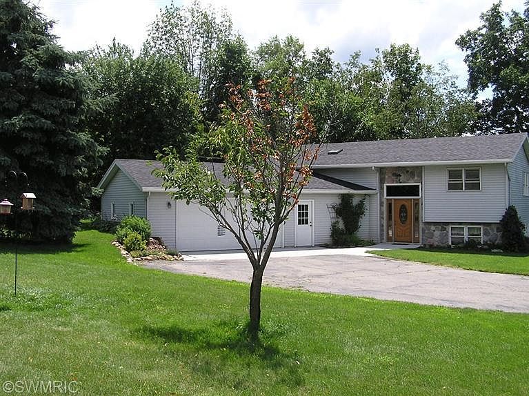1st image of 7055 Grand River Ave