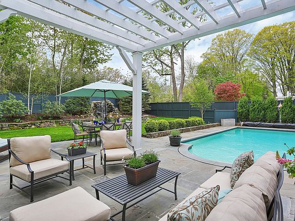 110 Hendrie Ave Riverside CT-print-058-60-011-4200x2801-300dpi.jpg