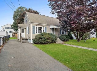 17 Dewey Ave, Woburn, MA 01801