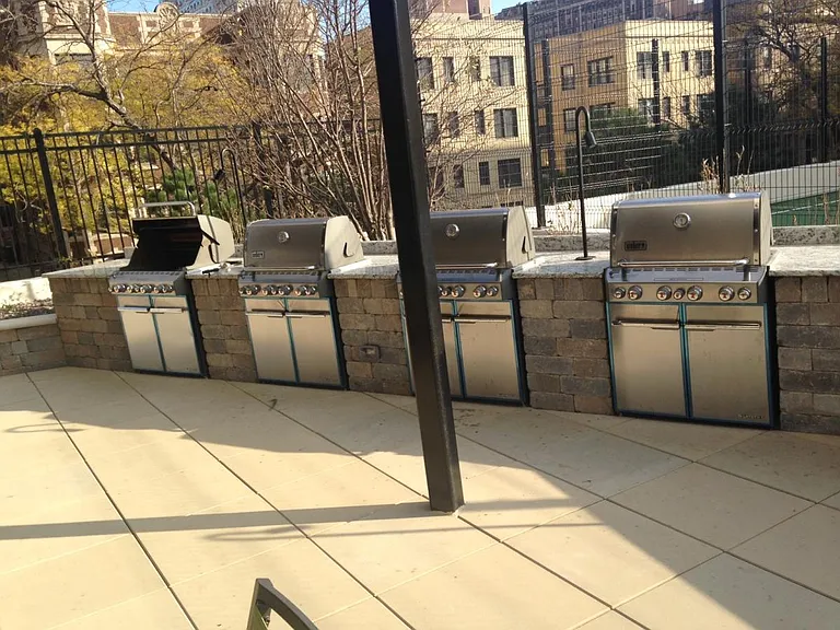 3930 N Pine Grove Ave #24 — Photo 20