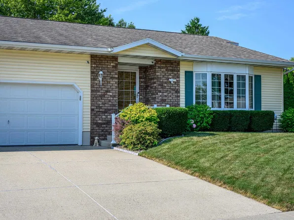 396 Robinson Rd, Oregon, WI 53575