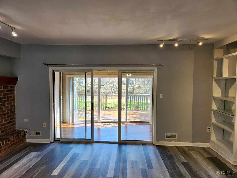 22 Lafayette Ct, North Brunswick, NJ 08902 Zillow