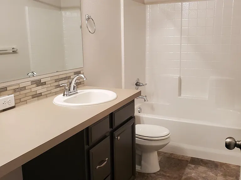 245 W Wanda St — Photo 11