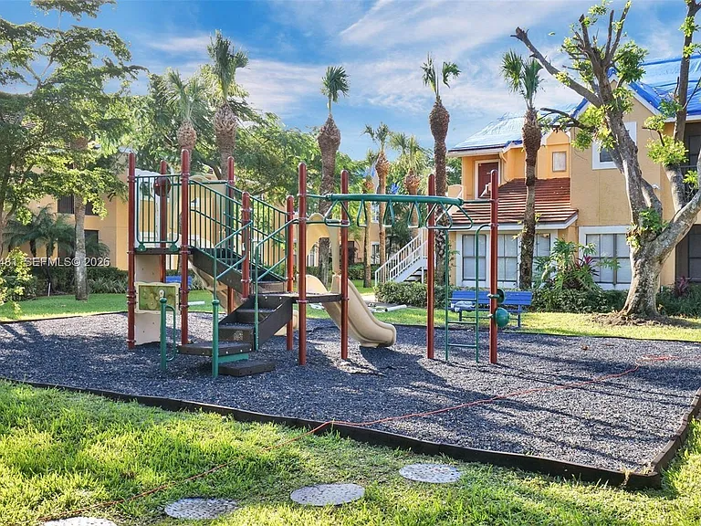 15560 SW 104th Ter #6112 — Photo 15