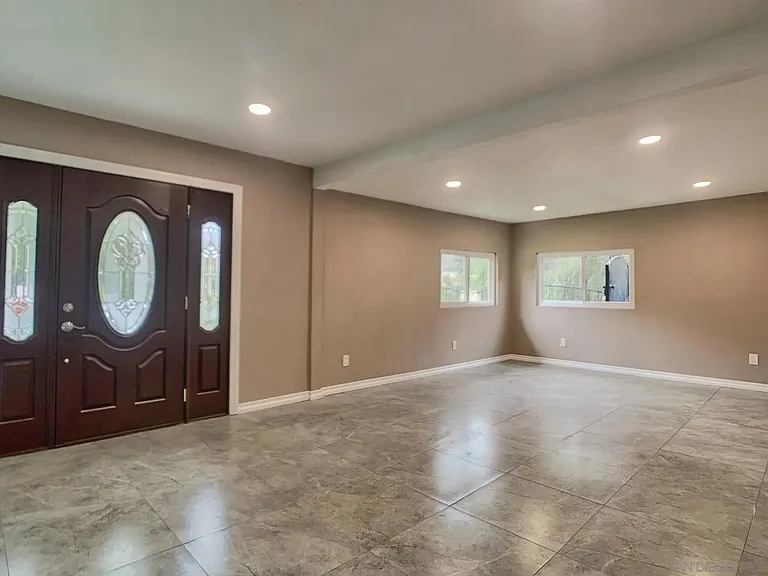 833 Renfro Way — Photo 5