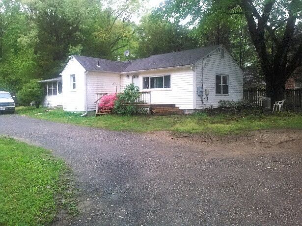 2nd image of 5499 Sands Rd