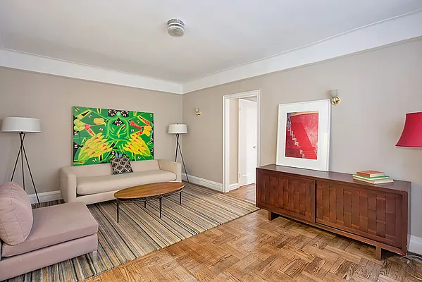 Rented by Warburg | media 5
