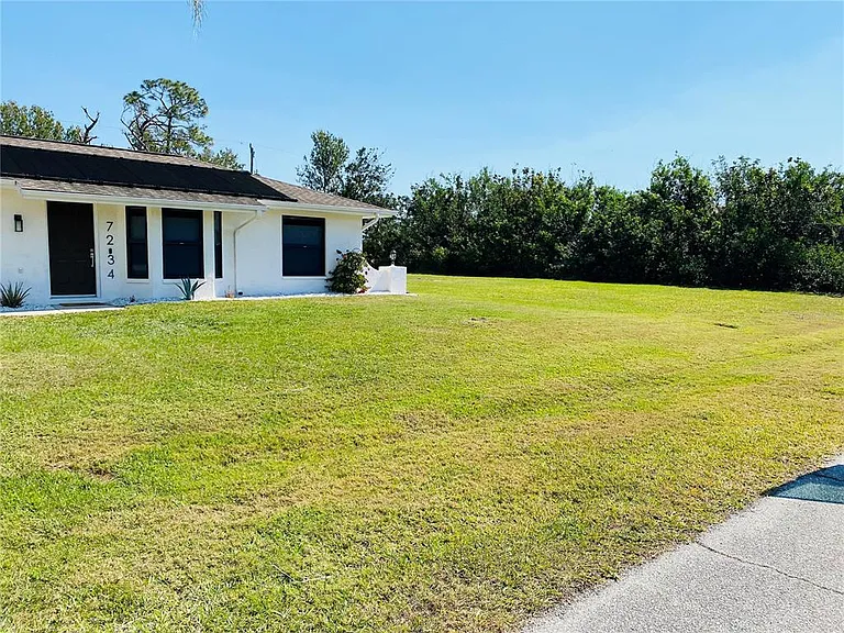 7234 Maguire Ln — Photo 17