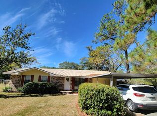 119 Royal Dr, Defuniak Springs, FL 32433