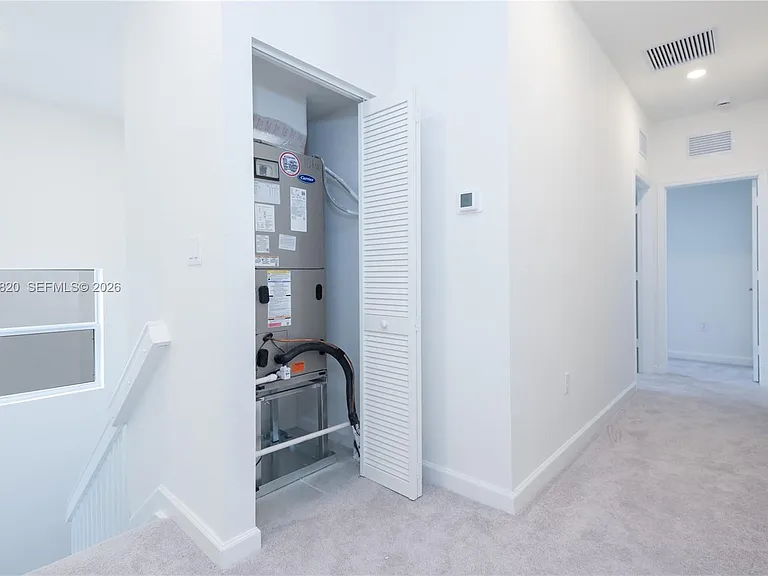 2631 SE 8th Ct #2631 — Photo 10