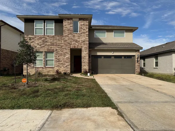 1011 Emerald Castle Dr, Rosharon, TX 77583