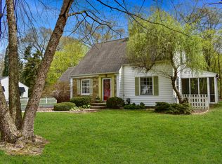 3811 Old Colony Rd, Kalamazoo, MI 49008