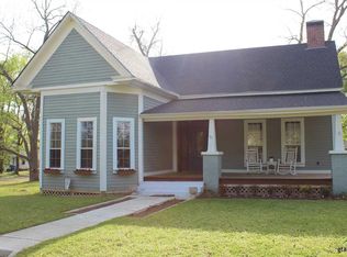 207 S Ponsard St, Troup, TX 75789