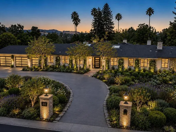 16 Crest Estate Dr, Alamo, CA 94507
