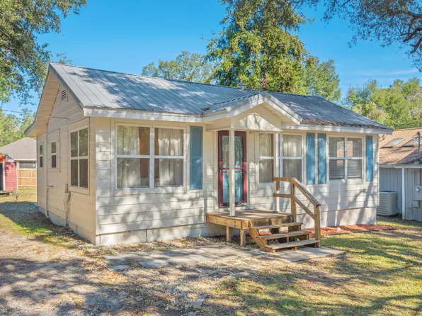 1135 46th St, Niceville, FL 32578