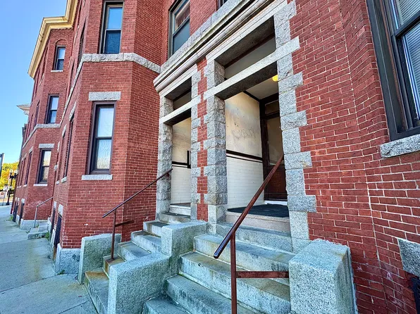 4 1/2 Centre St, Boston, MA