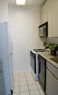 Rented by Corcoran | media 19