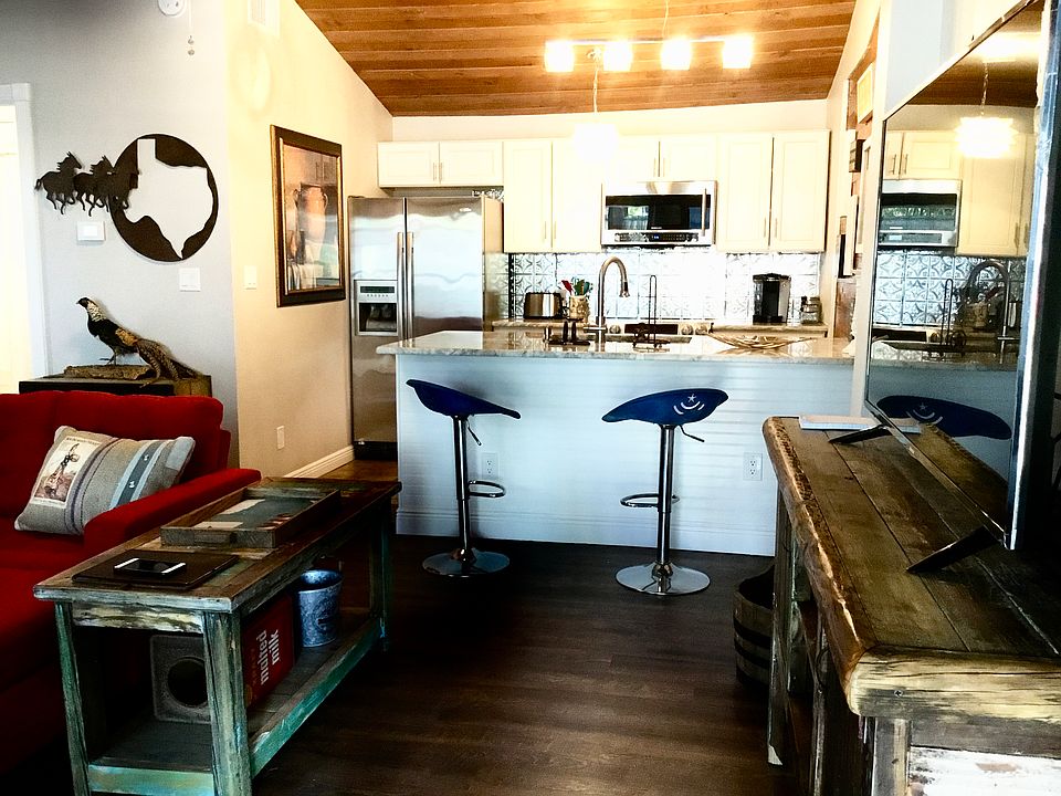 1st image of 422 Sherman St #1