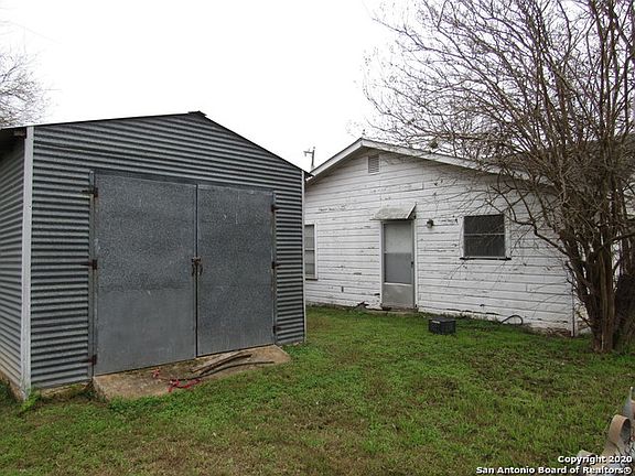 4th image of 503 Ferris Ave