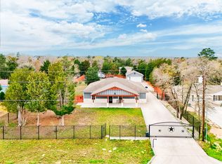 421 Las Lomas Dr, Elgin, TX 78621