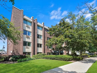 1136 Greenleaf Ave APT 102, Wilmette, IL, 60091