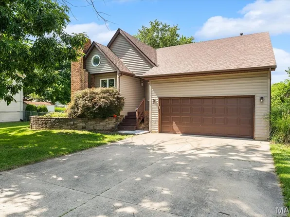 7342 W Main St, Maryville, IL 62062