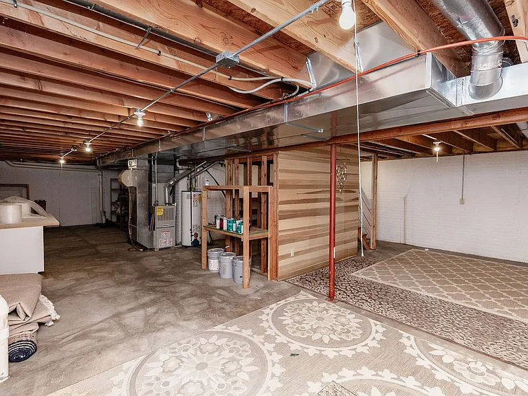14440 Briarwood Ln — Photo 30
