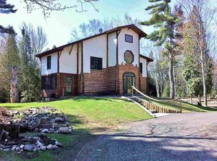 129 Deerview Rd, Marquette, MI 49855
