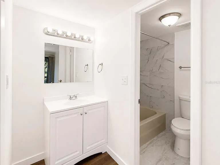 855 N Village Dr N #101 — Photo 9
