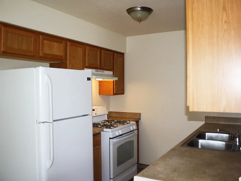 7901 Trumbull Ave. SE — Photo 5