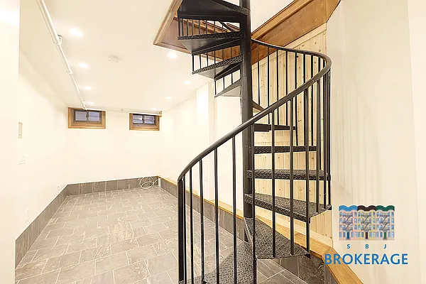 Rented by SBJ Brokerage, LLC | media 7