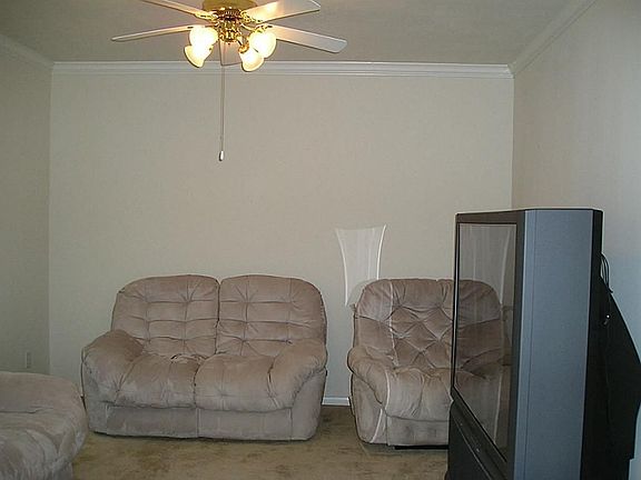 4th image of 1402 San Marino Dr