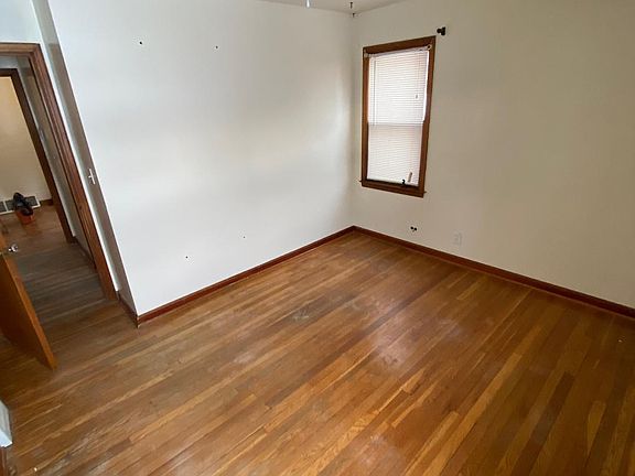 5th image of 20460 Goller Ave