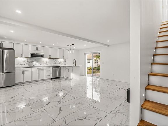 4th image of 520 S 7th St