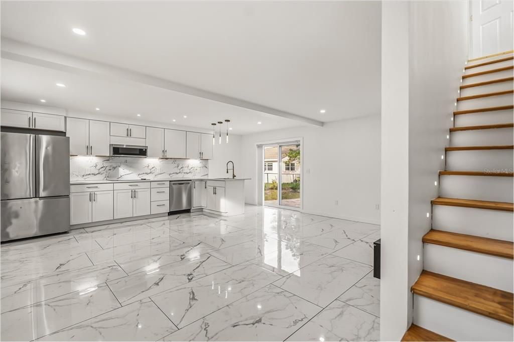 520 S 7th St, Lake Wales, FL - View 4